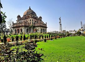 Mushir Zadi tomb