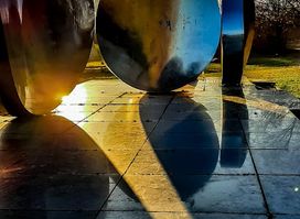 Spomenik Krugovi - Monument Circles