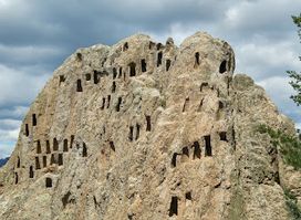 Thracian cult complex “Orlovi skali”