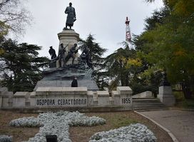 Monument Totlebenu