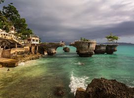 Hagdan Beach