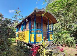 Hosteria La Roulotte Mindo Ecuador