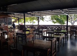 Castaway Bar and Restaurant