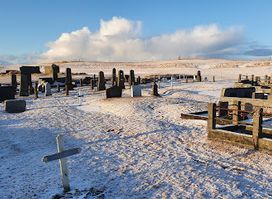Kirkjugarðurinn að Stað - Staðarkirkjugarður í Grindavík