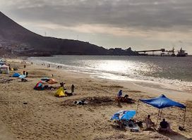 Playa Amarilla