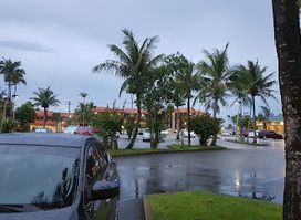 Lemon Grass Restaurant