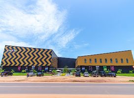 Tropic Shopping Centre
