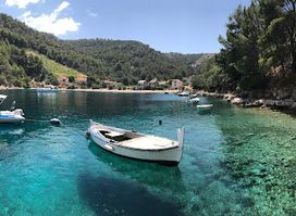 Stiniva Beach