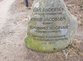 Mindesten for de 3