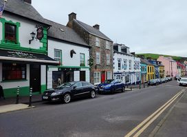 Dingle Peninsula Holiday Guide