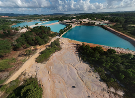 Danau Biru Kawal