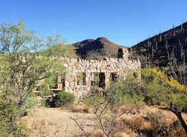 Bowen Stone House