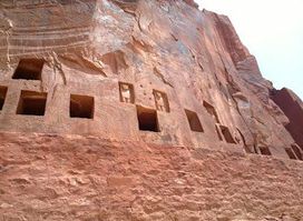 مقابر الأسود - Lions Tombs
