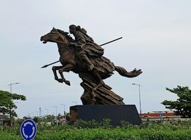 Statue of Bio Guerra