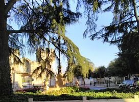 Plaza de los Reyes Católicos