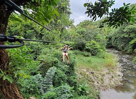 Junglequi Zipline Park