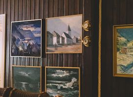 Báta- og Listasavnið(Boat and Art Museum)