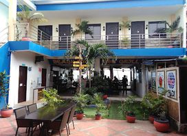 Mango's Beachfront Resort Hotel