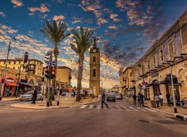 Yossi Carmel Square