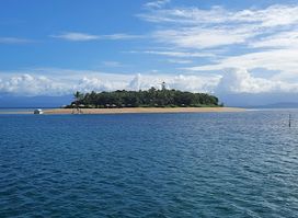 WAVEDANCER – LOW ISLES CRUISE