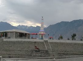 Dewan-e-Khas Hotel & Restaurant