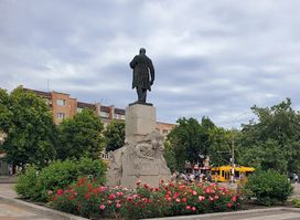 Pam'yatnyk Tarasovi Shevchenku