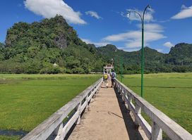 Loon Nya Blue Lake