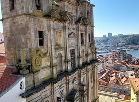 Igreja de São Lourenço and the Convento dos Grilos