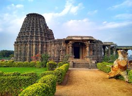 Ancient Chalukya Shri Dambala Dodda Basappa Temple