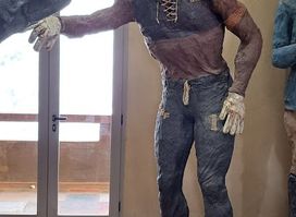 Nelson Mandela Sculpture