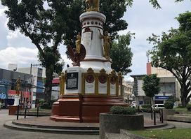 Quince Martires Plaza