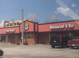 Tesoro Beach Restaurant