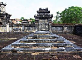 Tomb of Dục Đức
