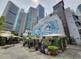 Wall art @ Peking street
