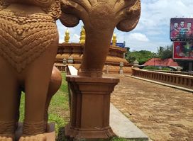 Statue of Samdech Choun Nath