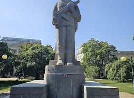 Monument to the Battle Trail from Lenino to Berlin