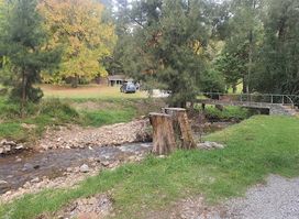 Wombeyan Waterfall walking track