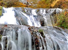 Tamasudare Falls
