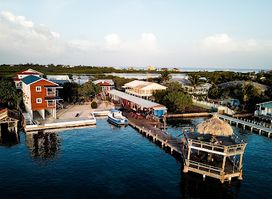 Alton's Dive Center