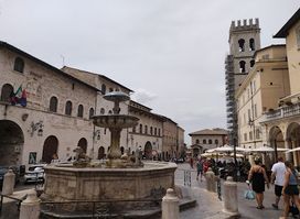 La piazzetta delle erbe