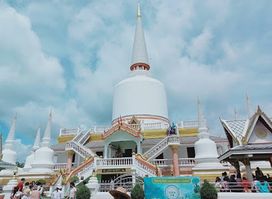 Trang Railway Station Walking Street