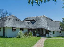 Khayela Royal Palms Resort