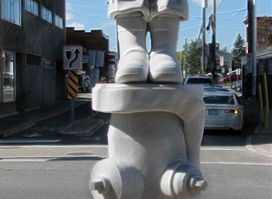 Public Sculpture / The Boots Hydrant