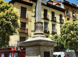 Cruz de Puerta Cerrada