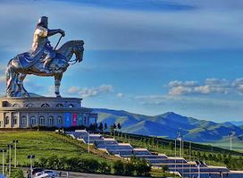 Chinggis Khaan Statue Complex