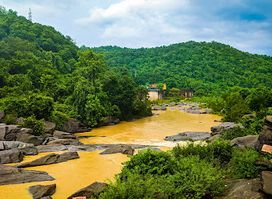 Hundru Waterfall