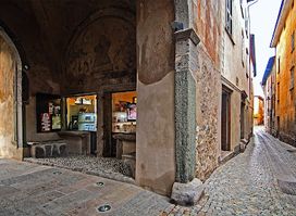 Visit Valtellina de La Retica srl