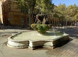 Fontaine des Neuf-Canons