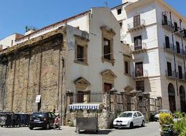 Piazza Beati Paoli