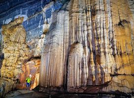 Oxalis Tu Lan Cave Tour Camp